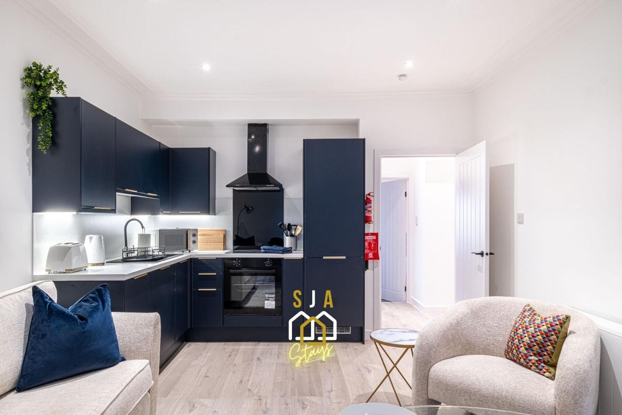 Holburn Hideaway - Sja Stays - Modern 2 Bed Apartment Aberdeen Extérieur photo